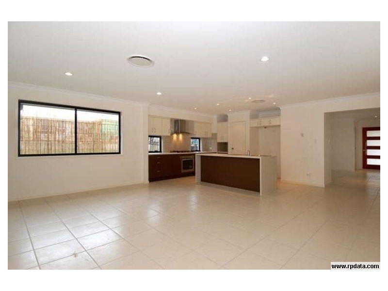 7 Waterway Crescent, Murrumba Downs QLD 4503