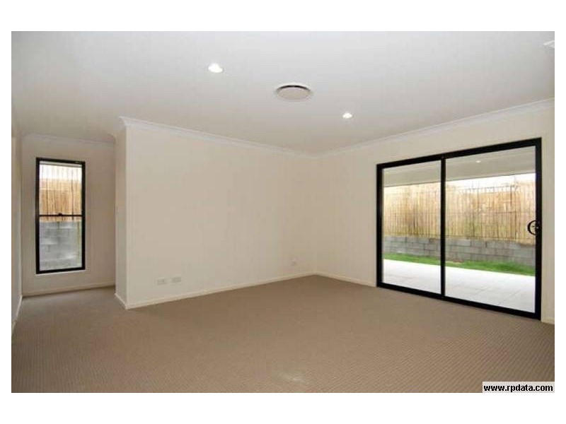 7 Waterway Crescent, Murrumba Downs QLD 4503