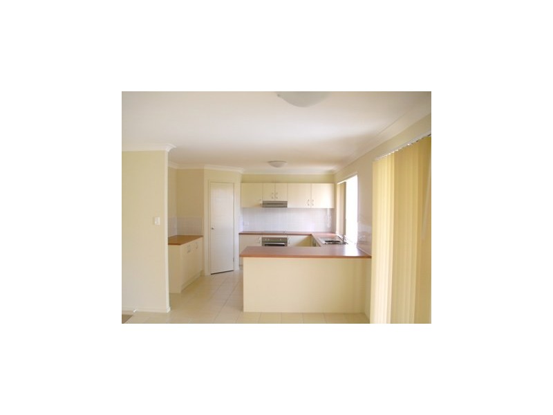 40 Swan Parade, Warner QLD 4500