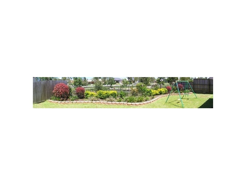 12 Sandpiper Ave, North Lakes QLD 4509