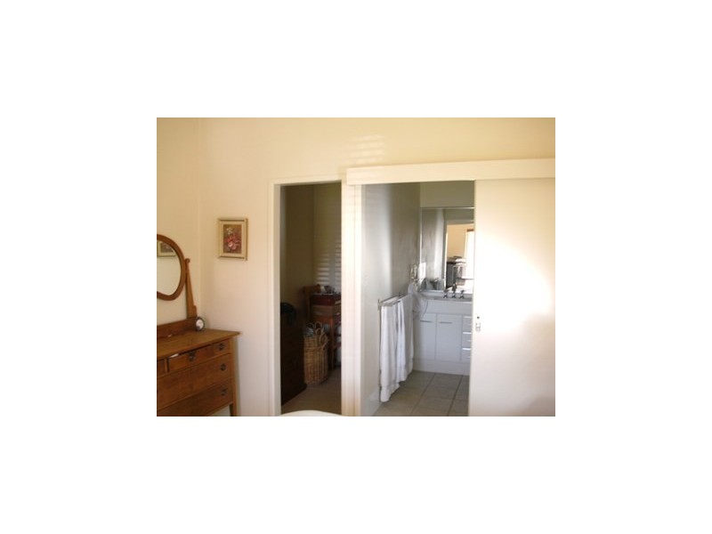 77 Dover Road, Margate QLD 4019