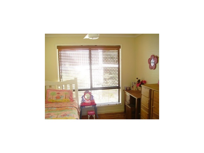 77 Dover Road, Margate QLD 4019