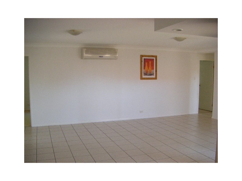 6 Davenport Pde, North Lakes QLD 4509