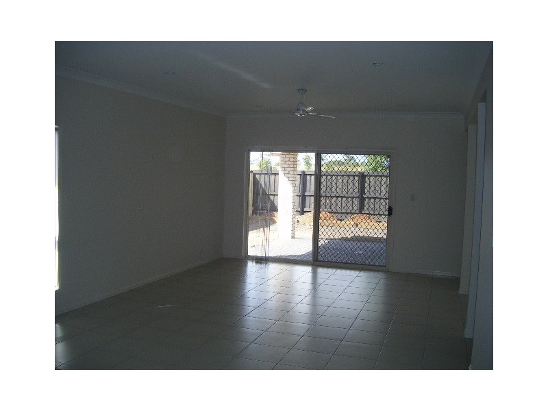 7 Lanagan Cct, North Lakes QLD 4509