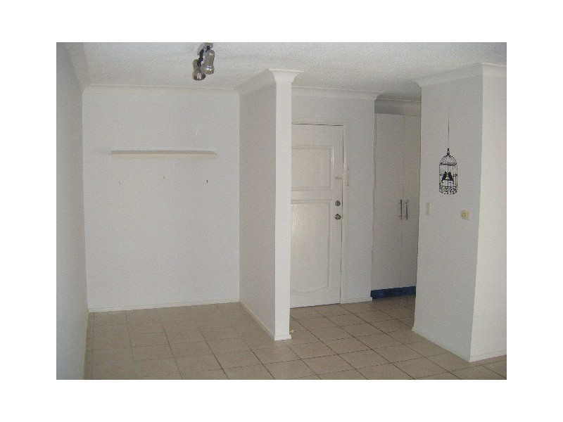 5/8 Moffatt Street, Scarborough QLD 4020