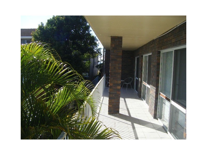 5/8 Moffatt Street, Scarborough QLD 4020