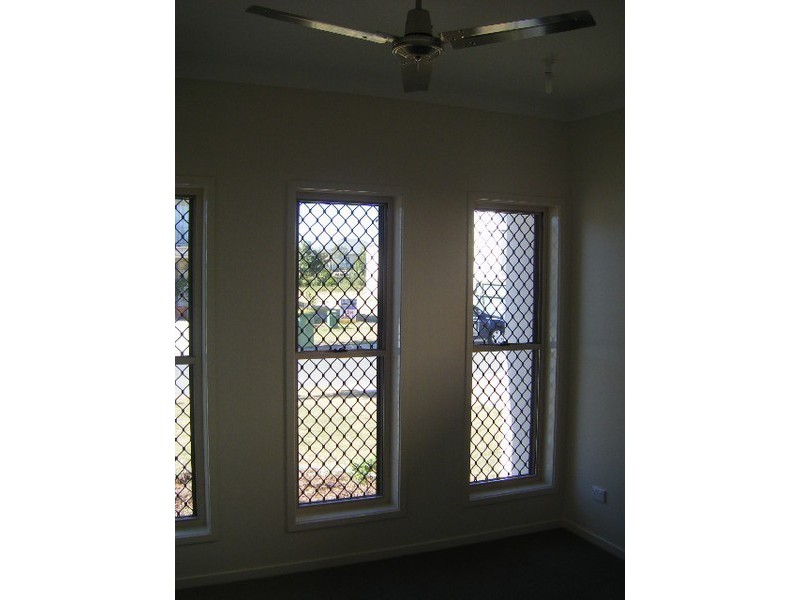 5 Kowari Cresent, North Lakes QLD 4509