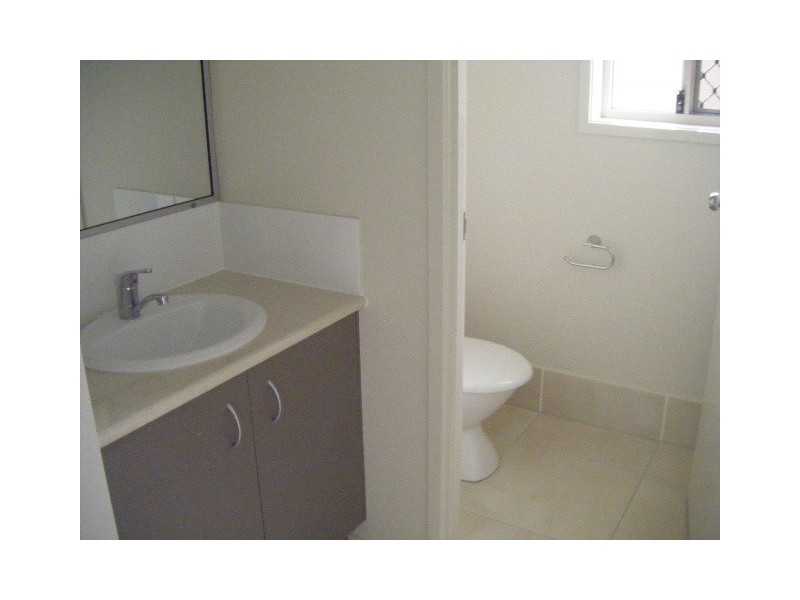 5 Kowari Cresent, North Lakes QLD 4509