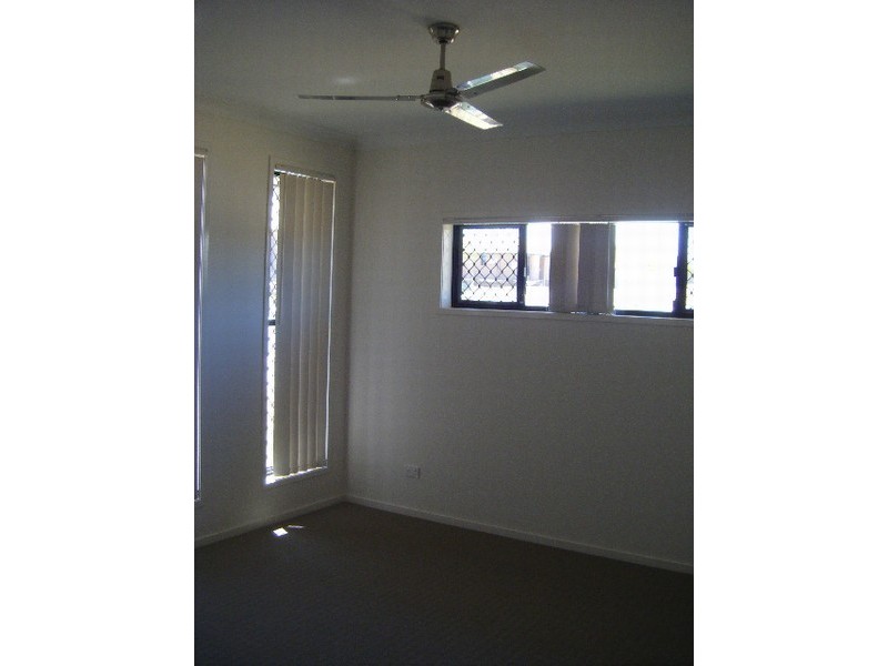 38 Astley Pde, North Lakes QLD 4509