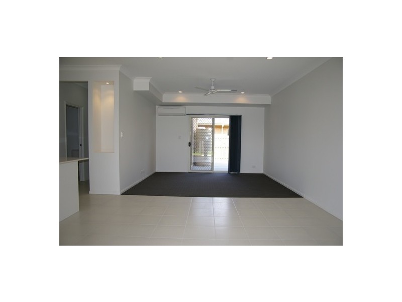 1/5 Kangaroo Street, North Lakes QLD 4509