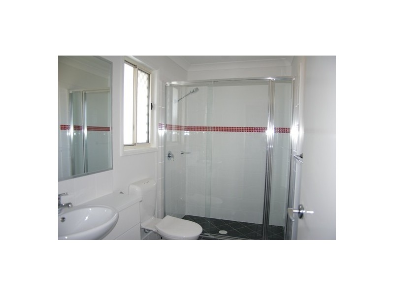 2/5 Kangaroo Street, North Lakes QLD 4509