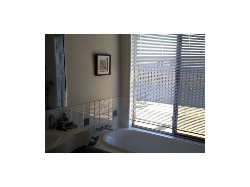 11 Paluma Court, North Lakes QLD 4509