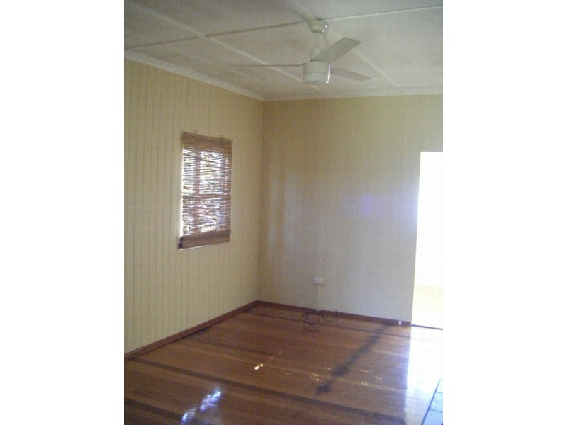 29 Jeays Street, Scarborough QLD 4020
