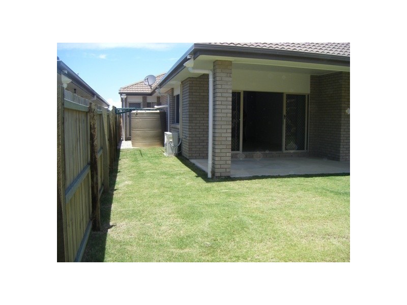 8 Calder Street, North Lakes QLD 4509