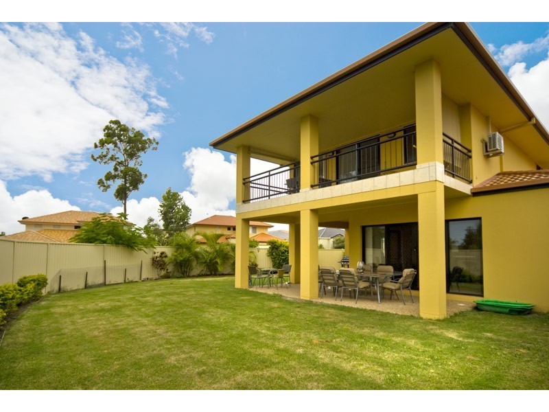 82 Tiger Drive, Arundel QLD 4214