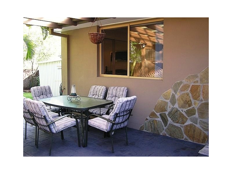1/12 Nina Parade, Arundel QLD 4214