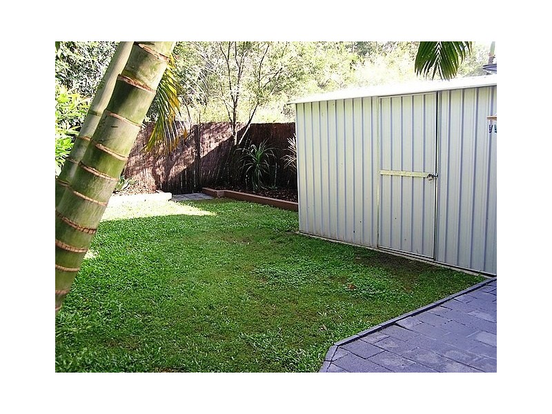 1/12 Nina Parade, Arundel QLD 4214