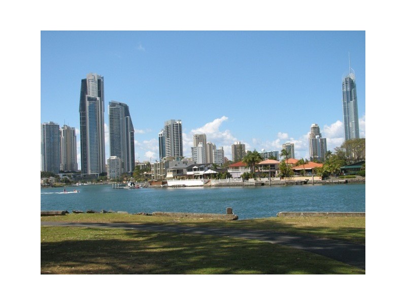 4 Pisa Court, Surfers Paradise QLD 4217