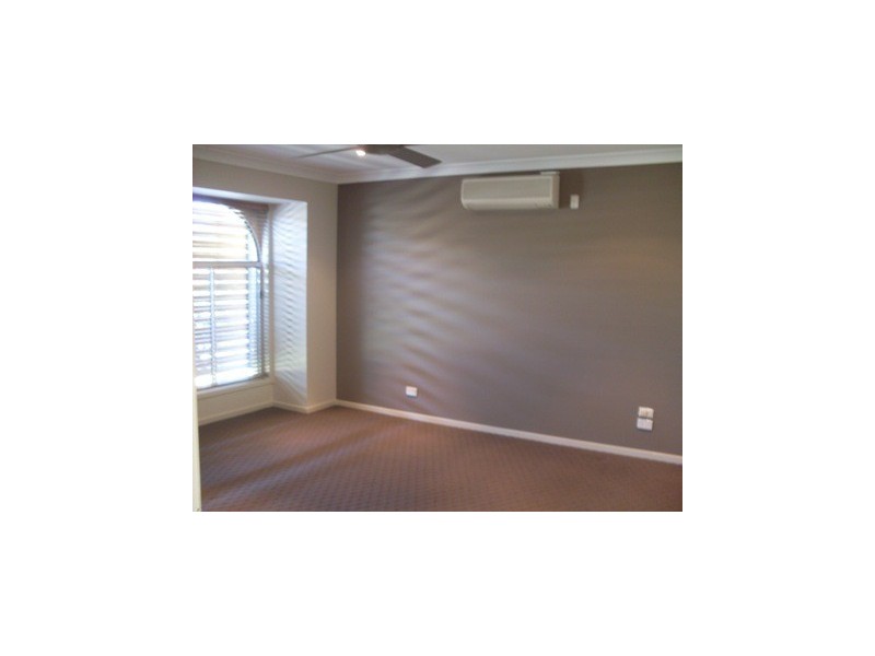 80 Henry Cotton Drive, Parkwood QLD 4214