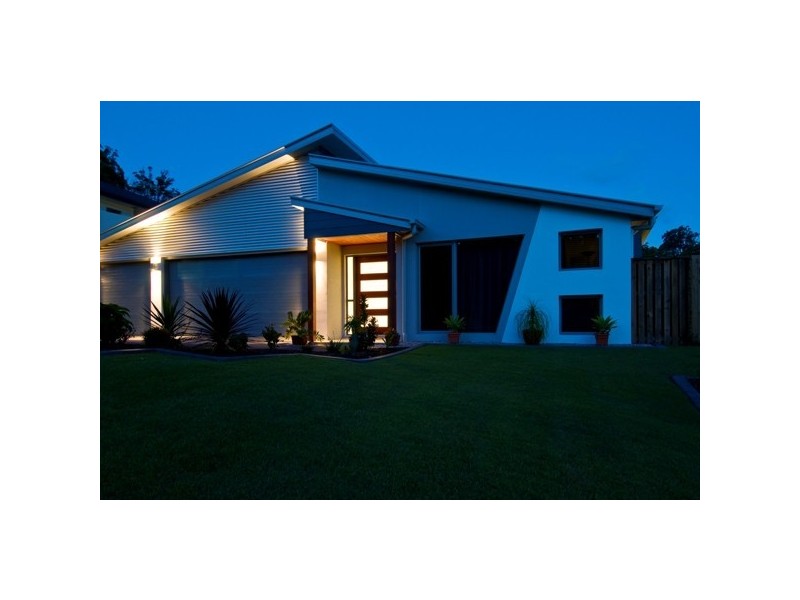 1 James Place, Maudsland QLD 4210