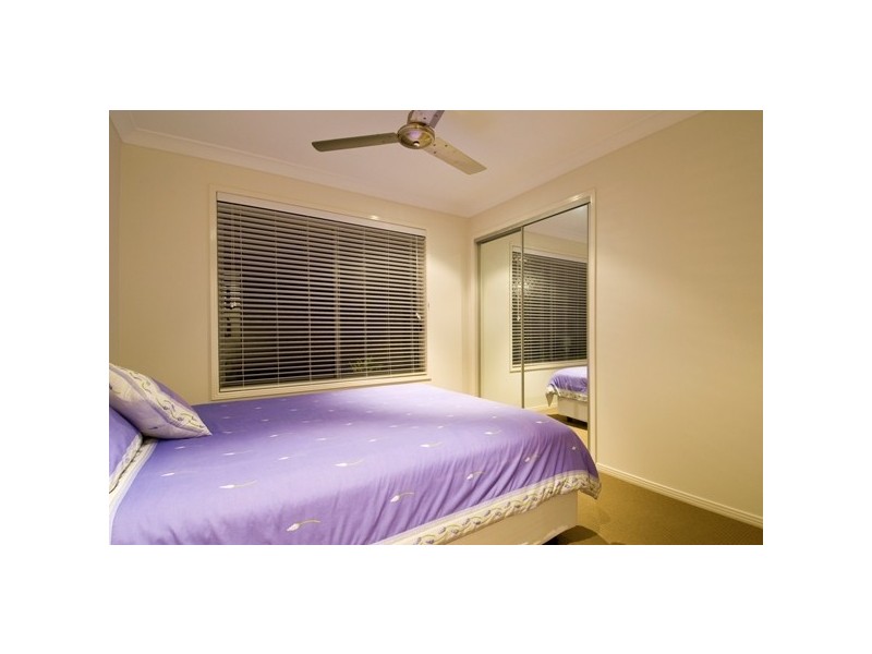 1 James Place, Maudsland QLD 4210