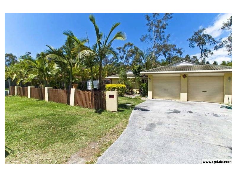 16 Floyd Crescent, Parkwood QLD 4214