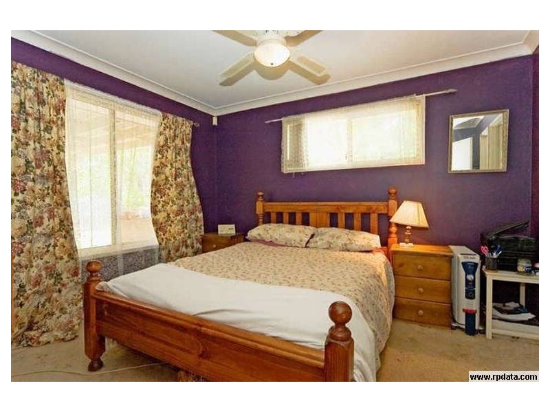 16 Floyd Crescent, Parkwood QLD 4214