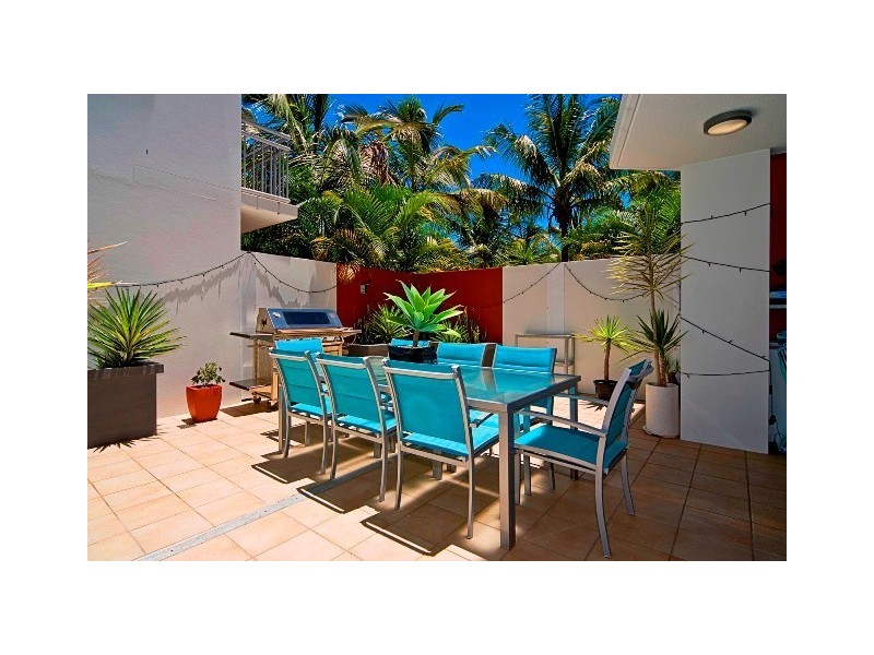 6/13 Bright Avenue, Labrador QLD 4215
