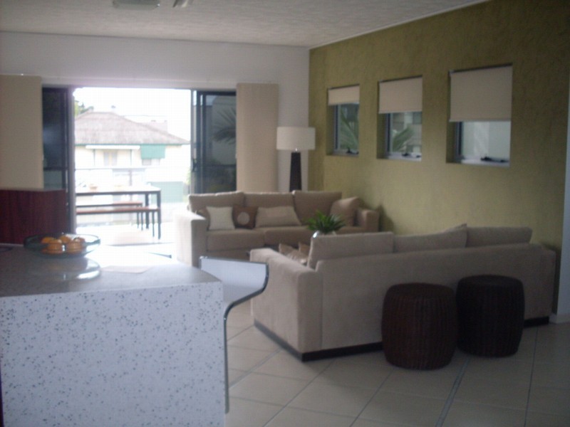 Labrador QLD 4215