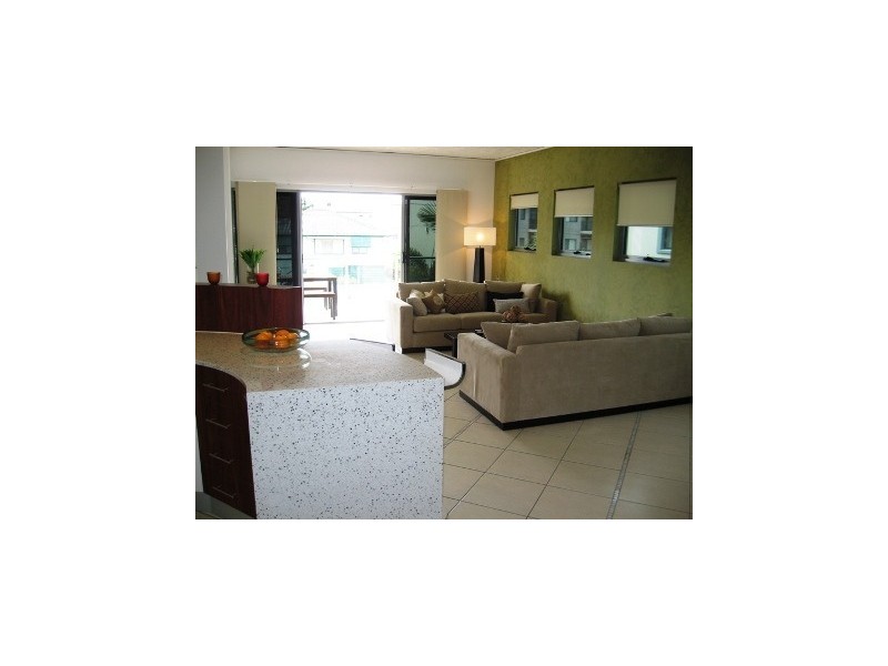 4/28 Parker Street, Labrador QLD 4215