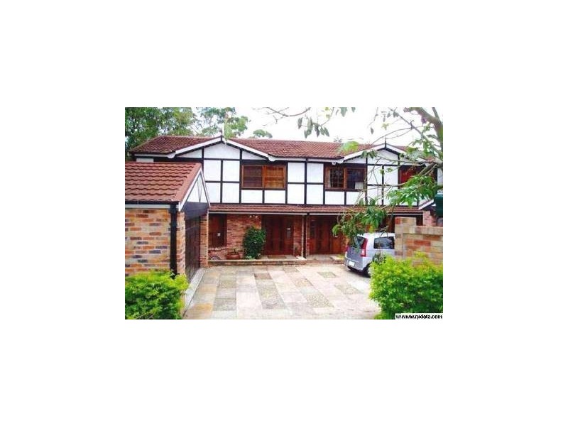 2/471 Pine Ridge Road, Runaway Bay QLD 4216