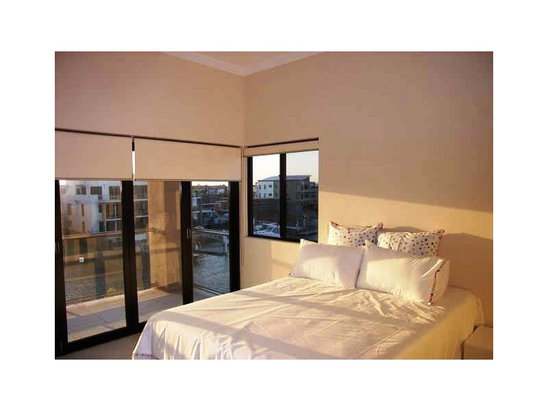 11/36 Oatland Esplanade, Runaway Bay QLD 4216