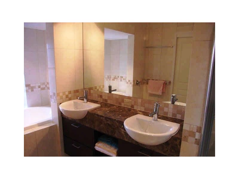 11/36 Oatland Esplanade, Runaway Bay QLD 4216