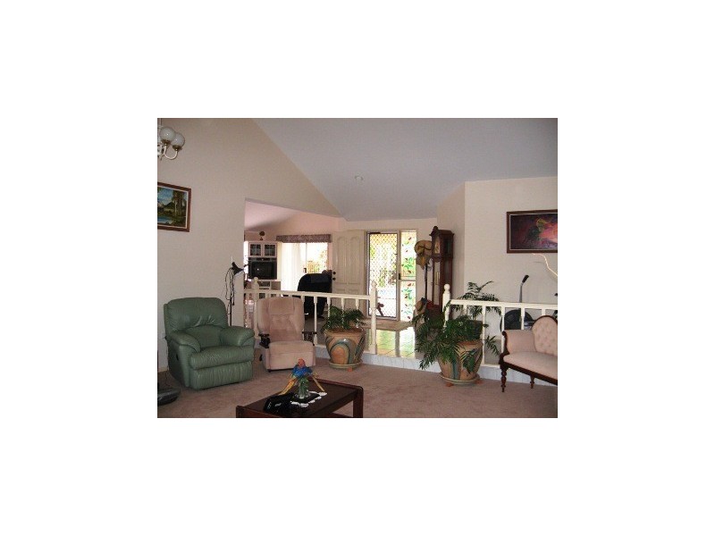 115 Sundance Way, Runaway Bay QLD 4216
