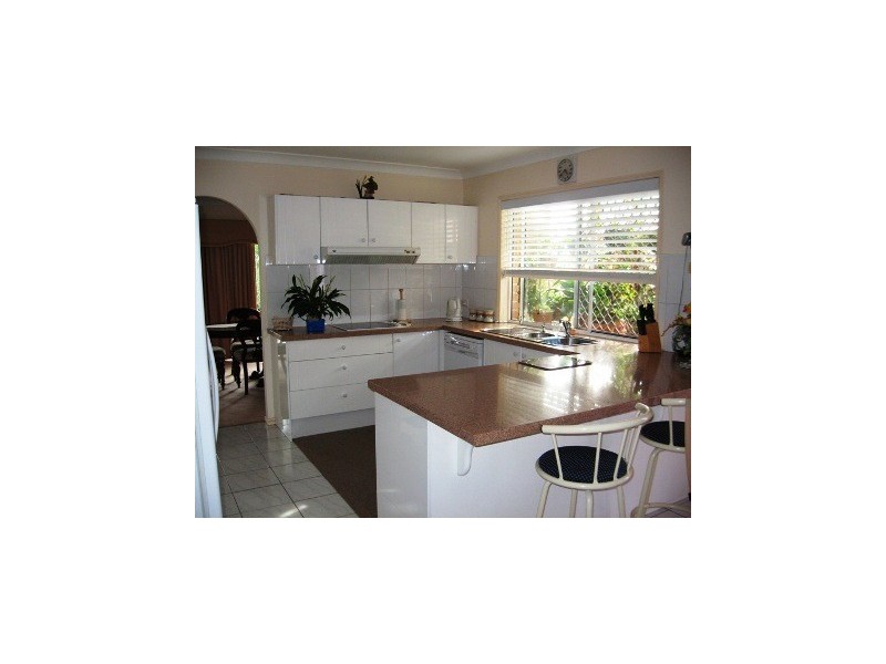 115 Sundance Way, Runaway Bay QLD 4216