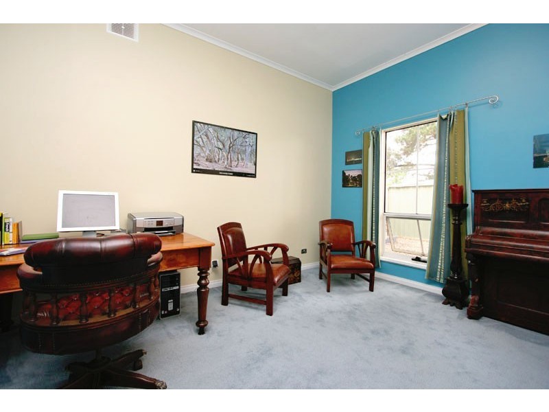 4 Princes Avenue, Crafers West SA 5152