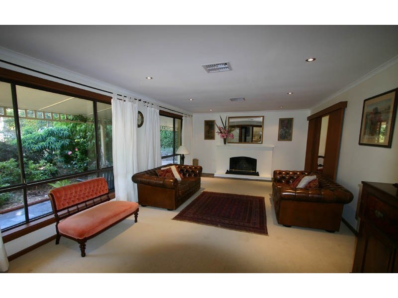 28 Kanmantoo Rd, Aldgate SA 5154