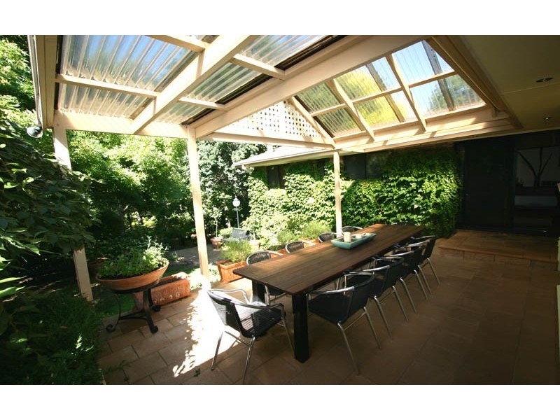 28 Kanmantoo Rd, Aldgate SA 5154