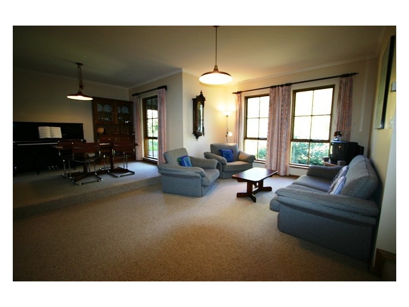 88 Sheoak Road, Crafers West SA 5152
