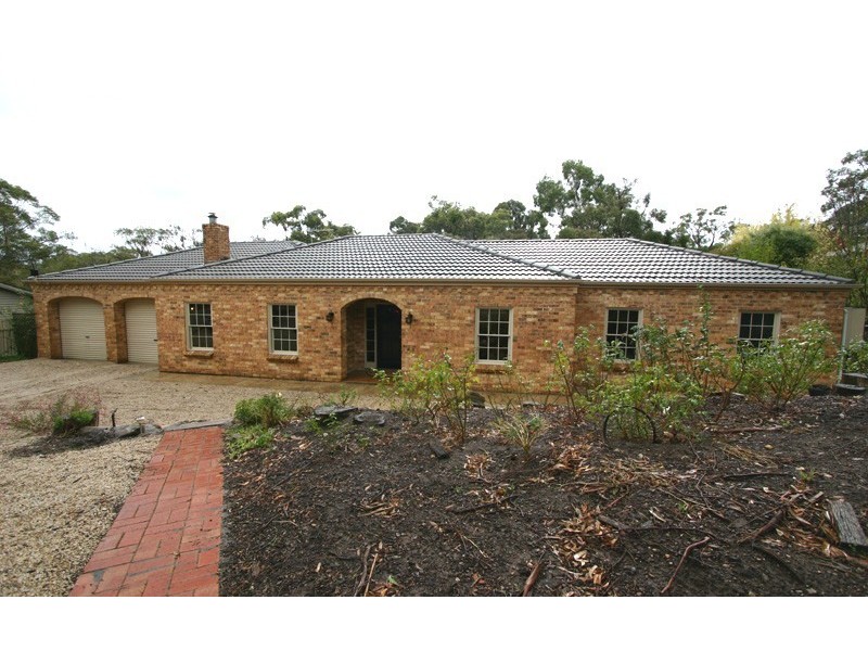 70 Emmett Road, Crafers West SA 5152