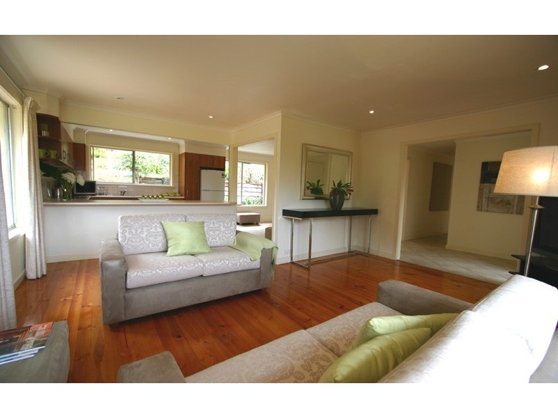 8 Sandercock Road, Crafers SA 5152