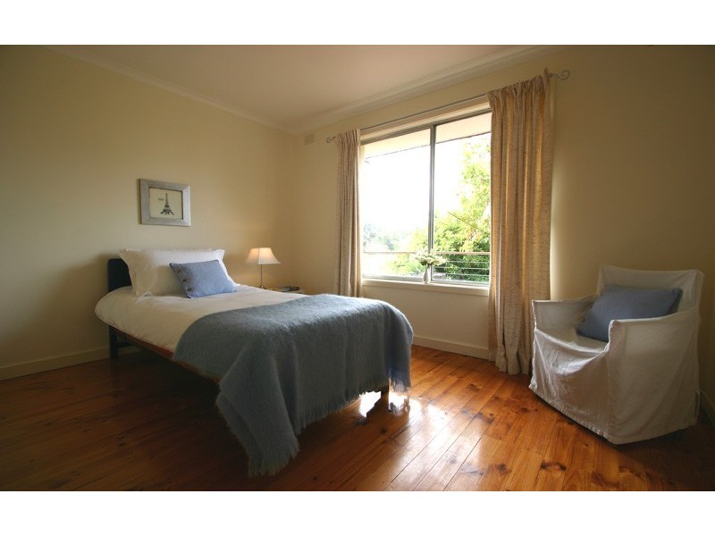 8 Sandercock Road, Crafers SA 5152