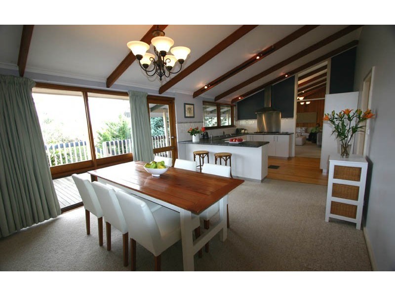 43 Sheoak Road, Crafers West SA 5152