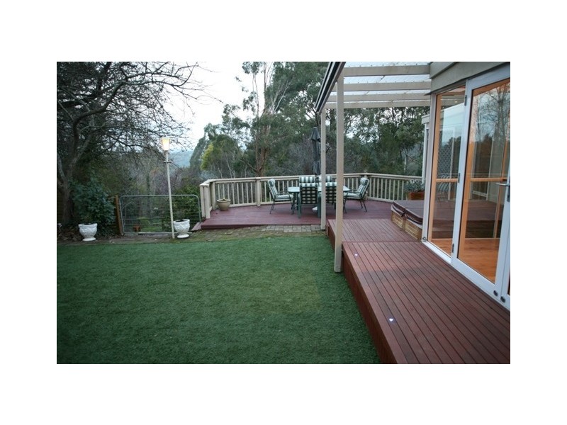 6 Hawker Road, Aldgate SA 5154