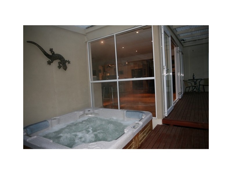 6 Hawker Road, Aldgate SA 5154