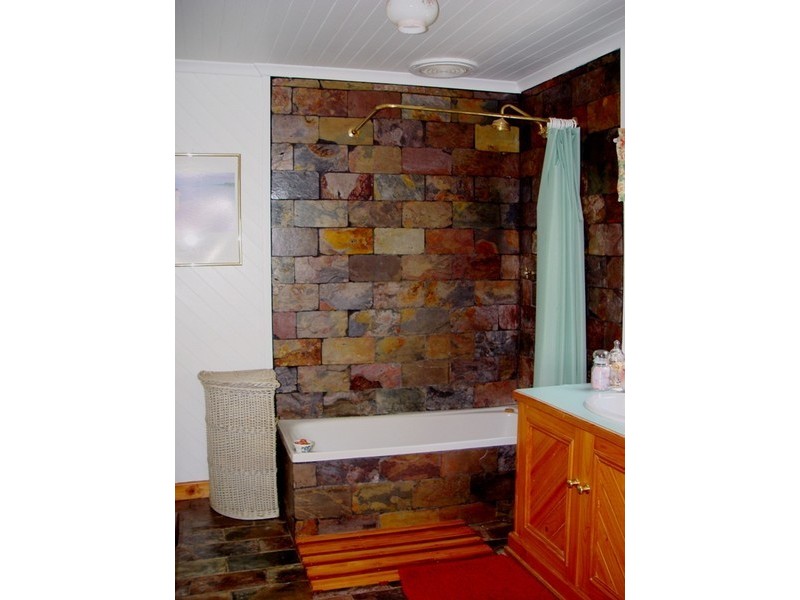 27 Shurdington Road, Crafers SA 5152