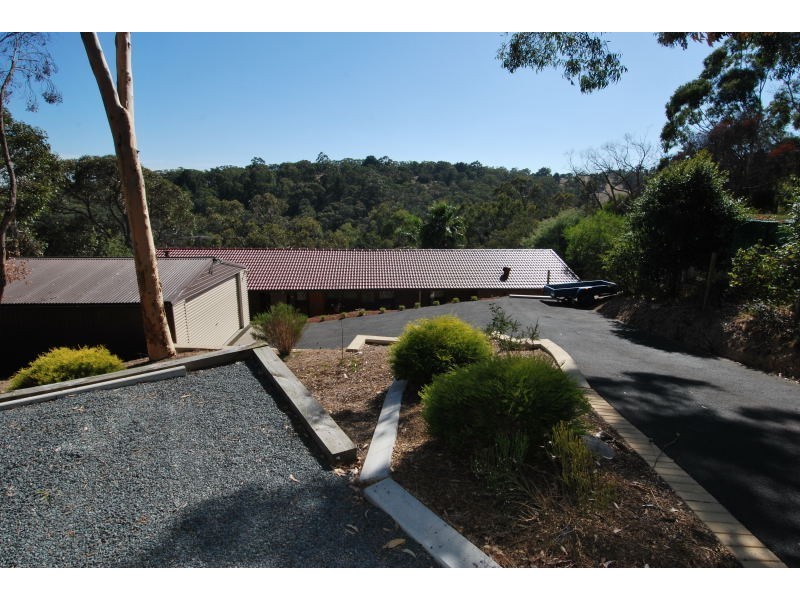 8 Sedum Place, Crafers West SA 5152