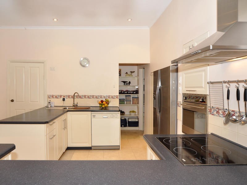 5 Elborough Avenue, Uraidla SA 5142