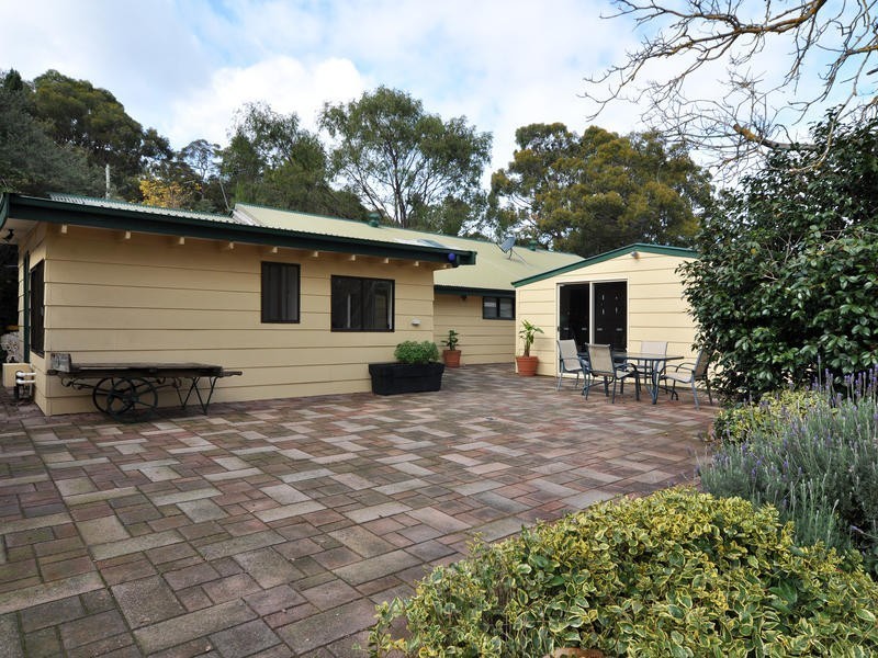 5 Elborough Avenue, Uraidla SA 5142
