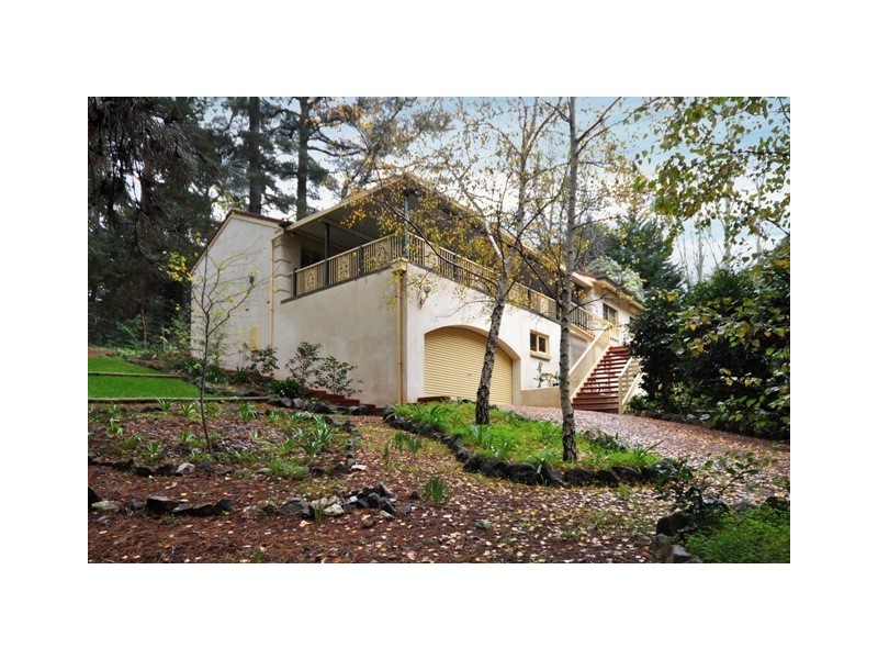 27 Avenue Road, Stirling SA 5152